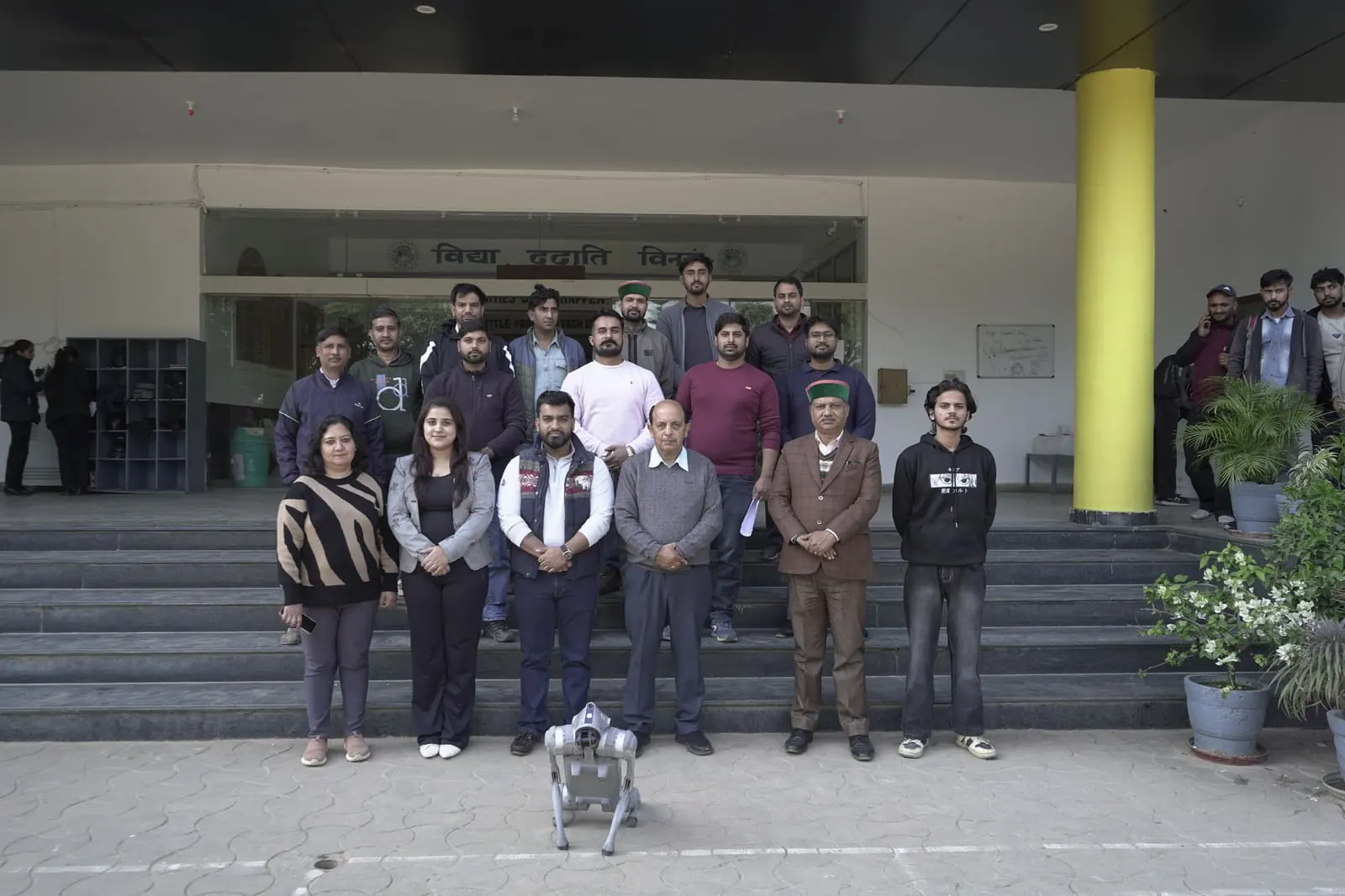 AI & Robotics Seminar at HIET